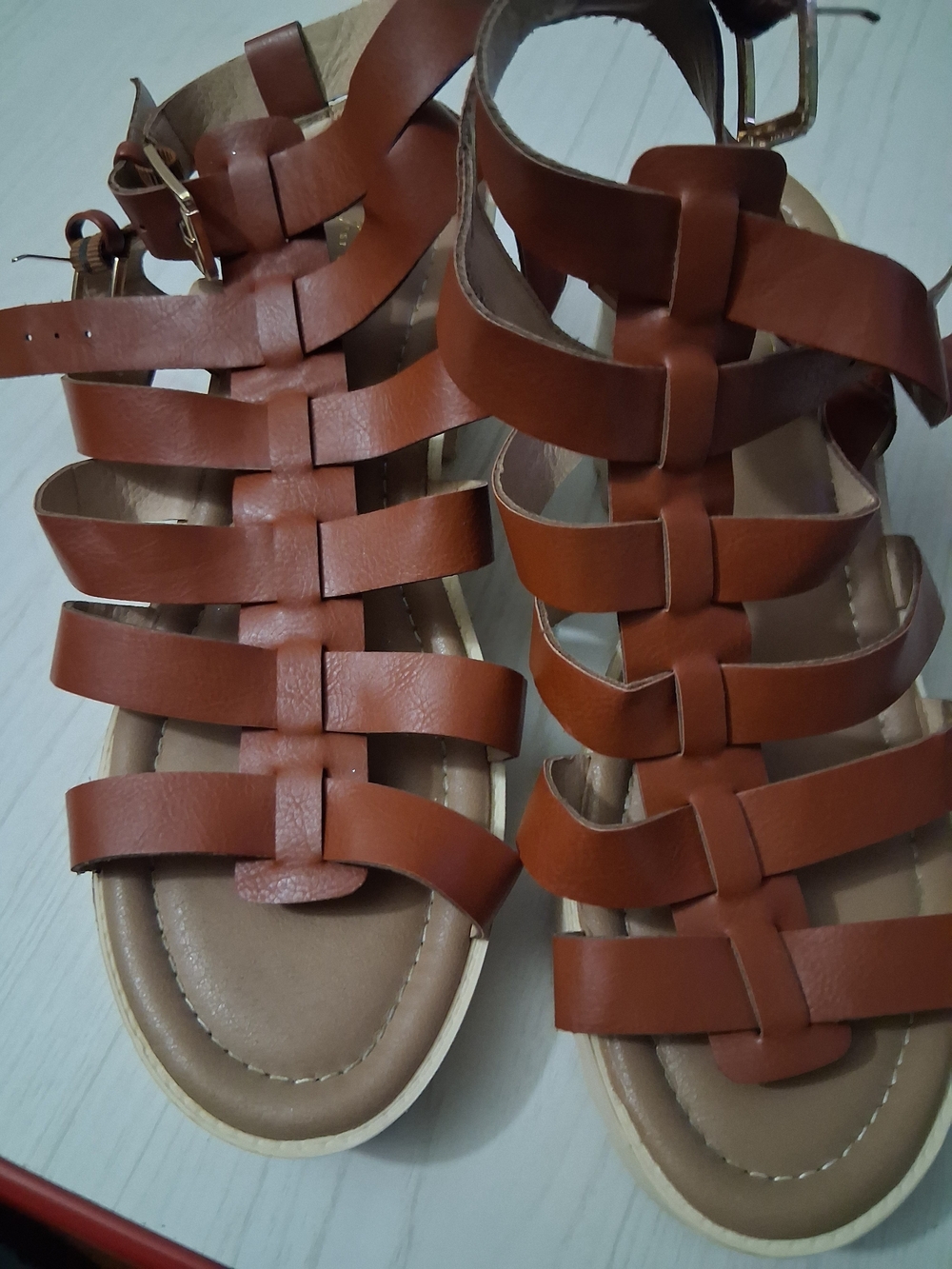 Women’s Tan Strappy Gladiator Sandals with Adjustable Buckle